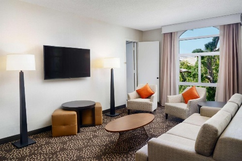 Hilton Oakland Airport image 11