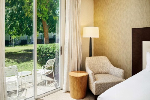 Hilton Oakland Airport image 17